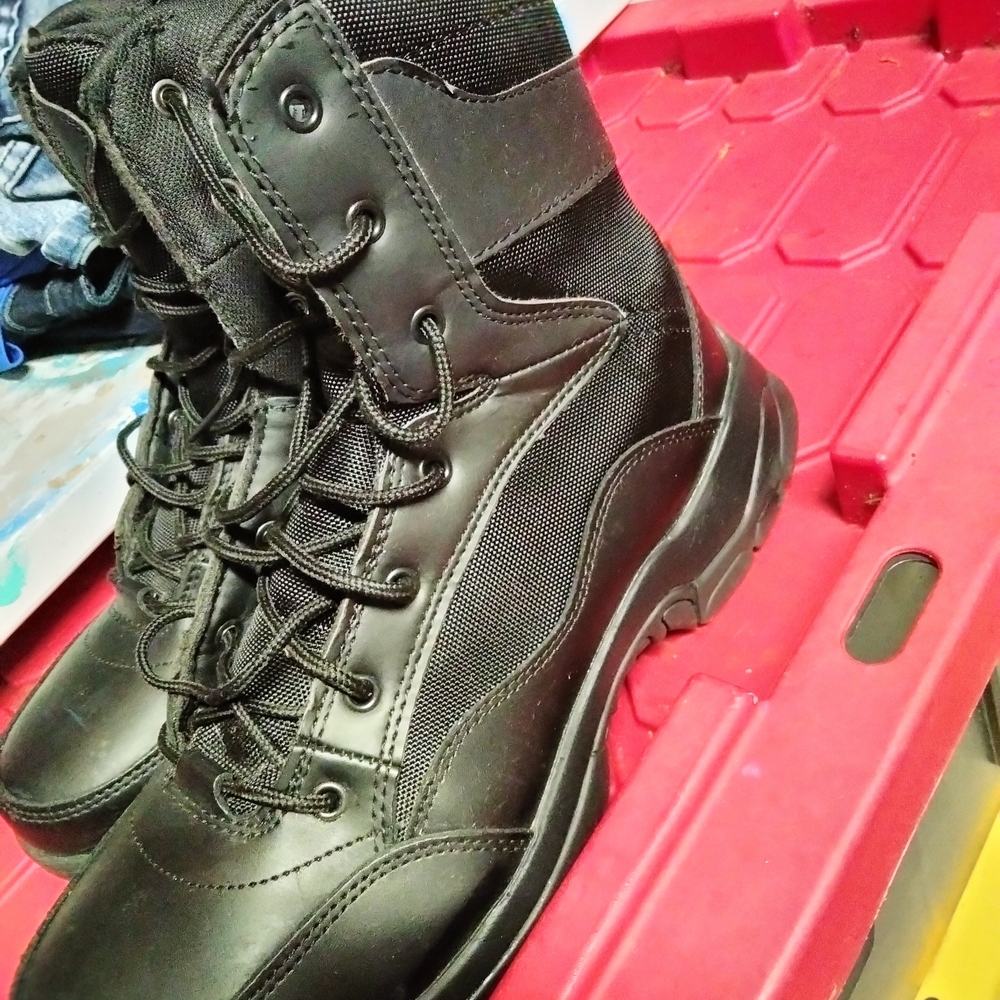 Black Tactical Boots - Picture 4 of 9